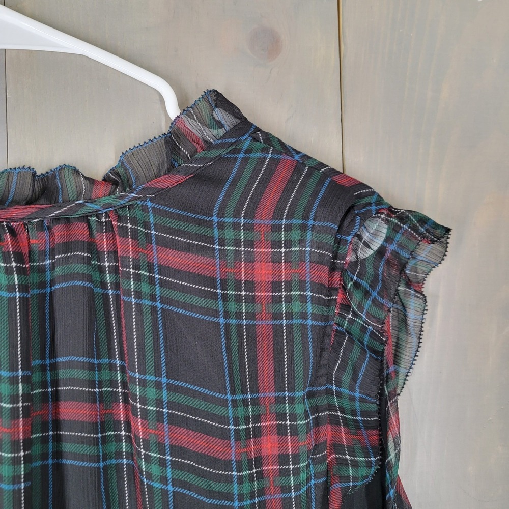 Lane Bryant Plaid Top Women 22/24 Black Red Green Ruffle Split Neck Sleeveless - Picture 5 of 9